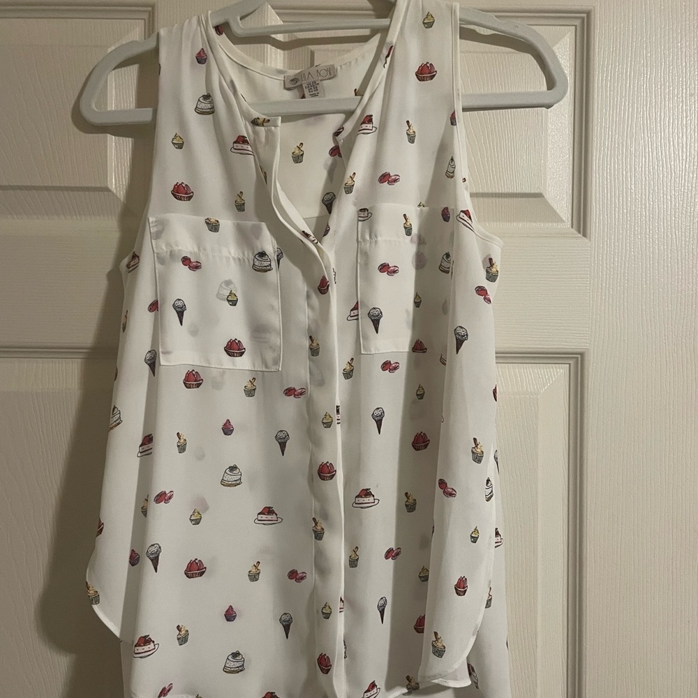 Cute blouse with dessert prints. Lila Rose brand.